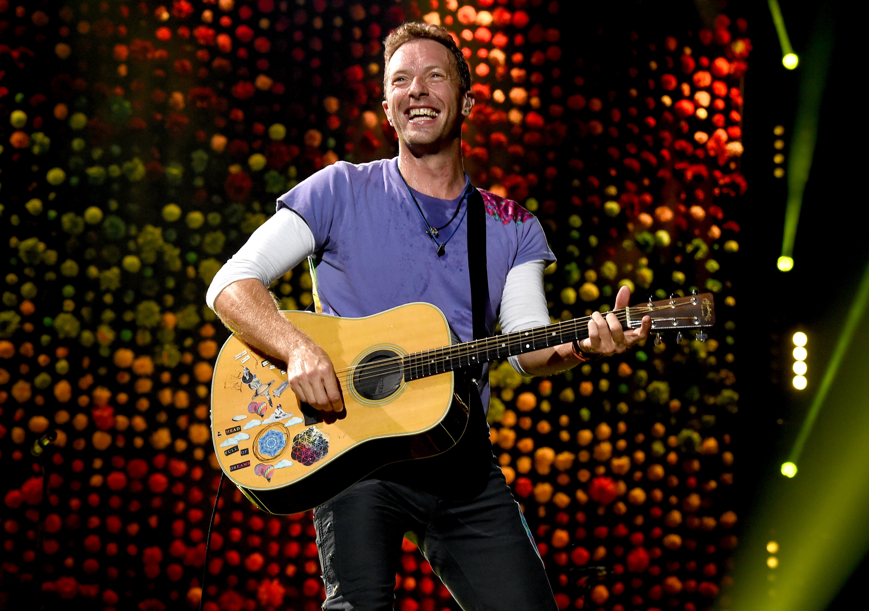 Singer Chris Martin of Coldplay performs at the Rose Bowl on October 6, 2017 in Pasadena, California.