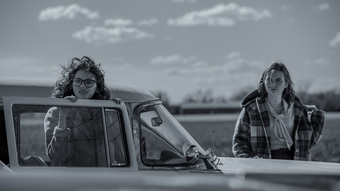 'To The Stars' narrates the story of friendship between a reclusive teen Iris (Kara Hayward) and a reckless girl Maaggie (Liana Liberato), who has has newly moved to her small town in 1961.