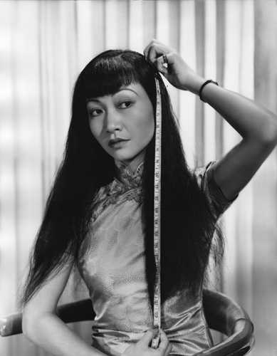 May Wong had to give up a role which she deserved. (IMDb)