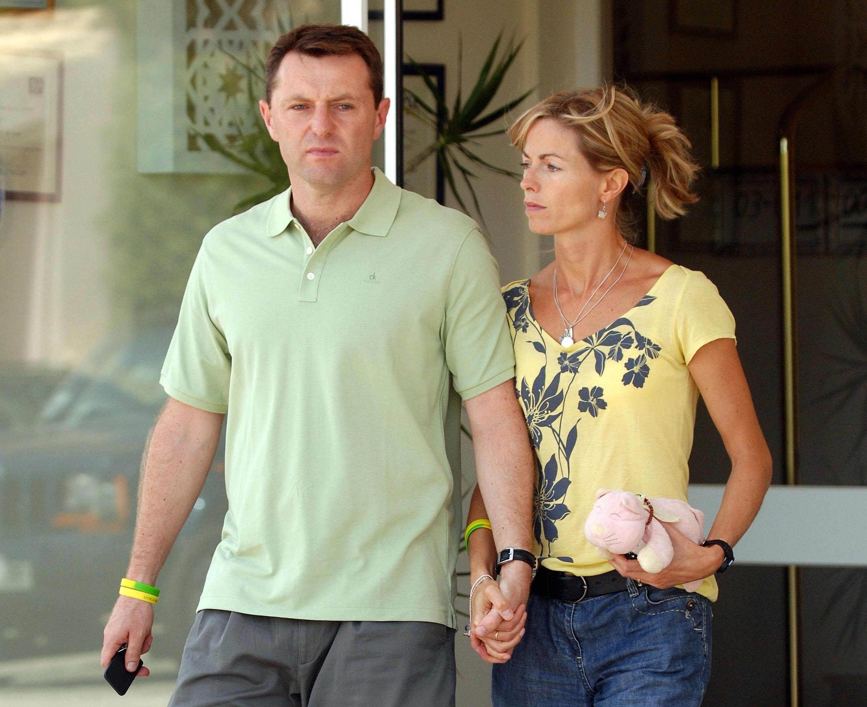 Gerry and Kate McCann, parents of missing Madeleine McCann, leave a hotel on route to an interview with television crews on August 9, 2007, in Praia da Luz, Algarve, Portugal. (Getty)