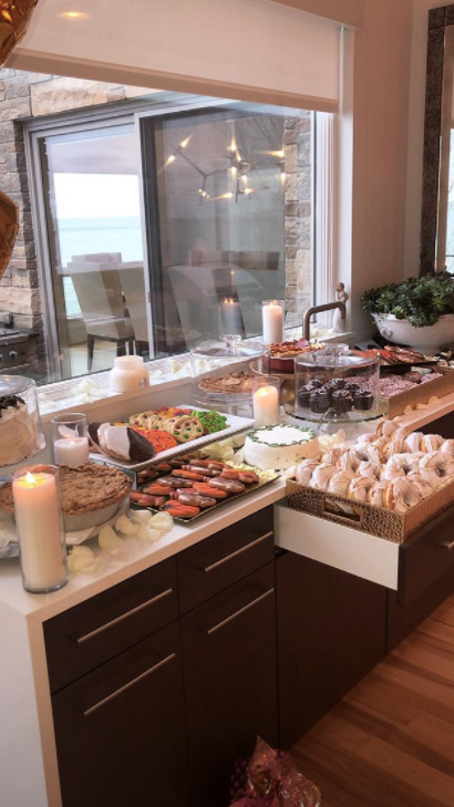 Thanksgiving with Khloe Kardashian (Source: khloekardashian, Instagram)