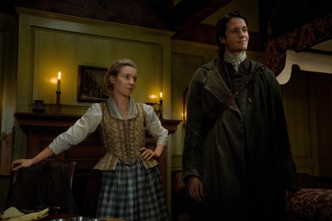 Lauren Lyle (Marsali), Cesar Domboy (Fergus) - Outlander Episode 408 (Starz)