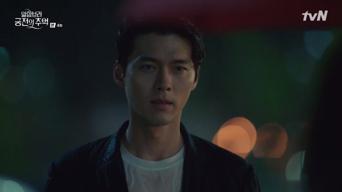 Jin Woo and Hee Joo's romance has just begun and fans refuse to believe that it will end with him getting trapped in the game. (Twitter)
