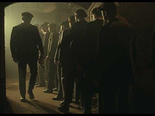 It was said that the Shelbys sold weapons to the IRA and the Communists. (IMDb)