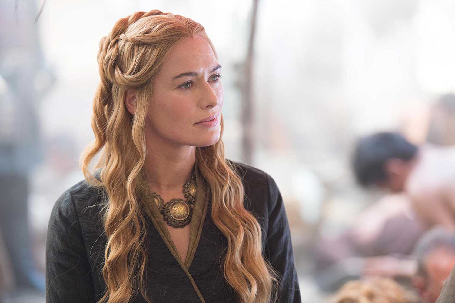 Cersei might die in the same way as her mother did. (IMDb)