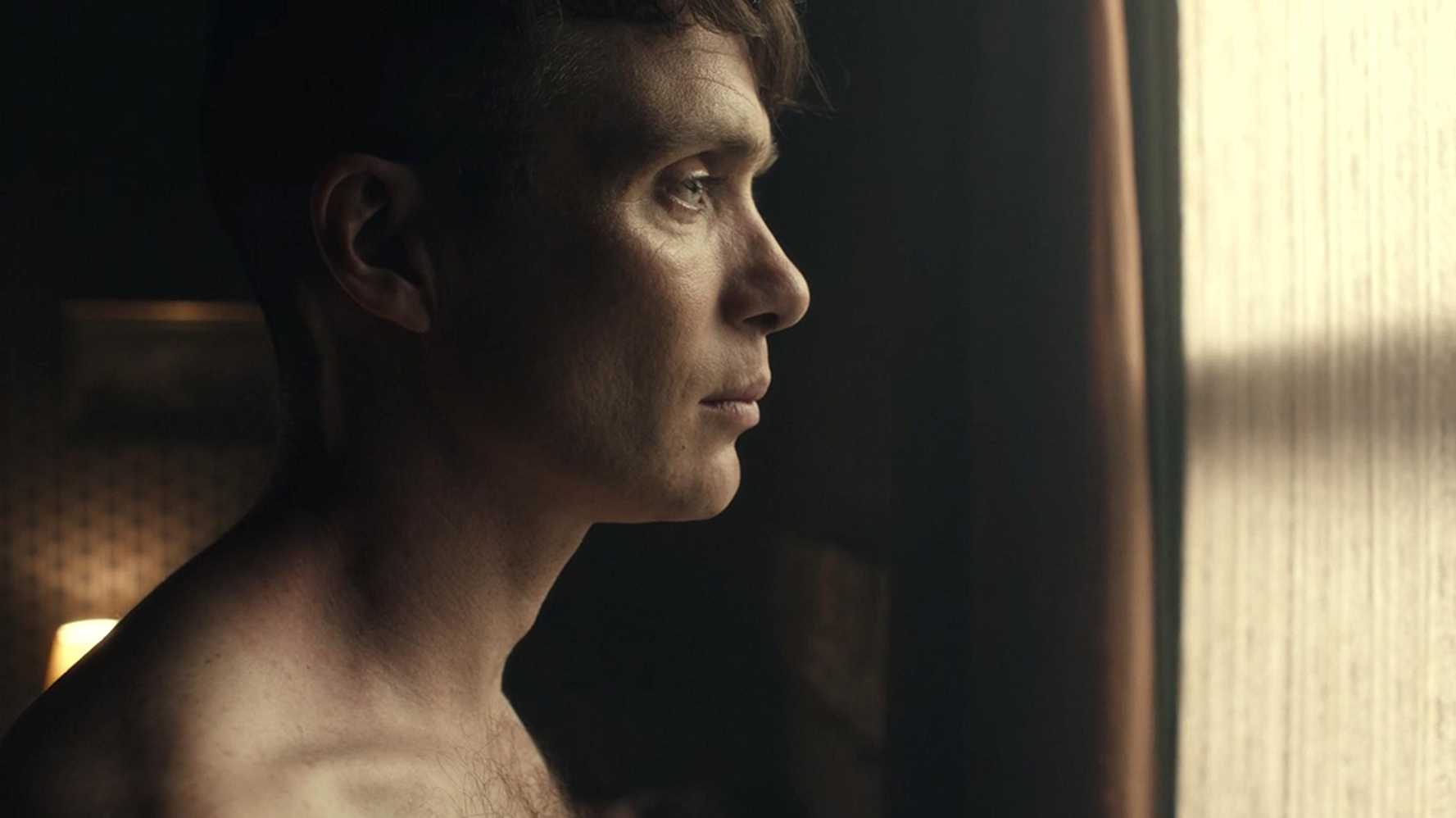 Thomas has always had some serious issue with women, and it is not a secret he is ashamed of. (IMDb)