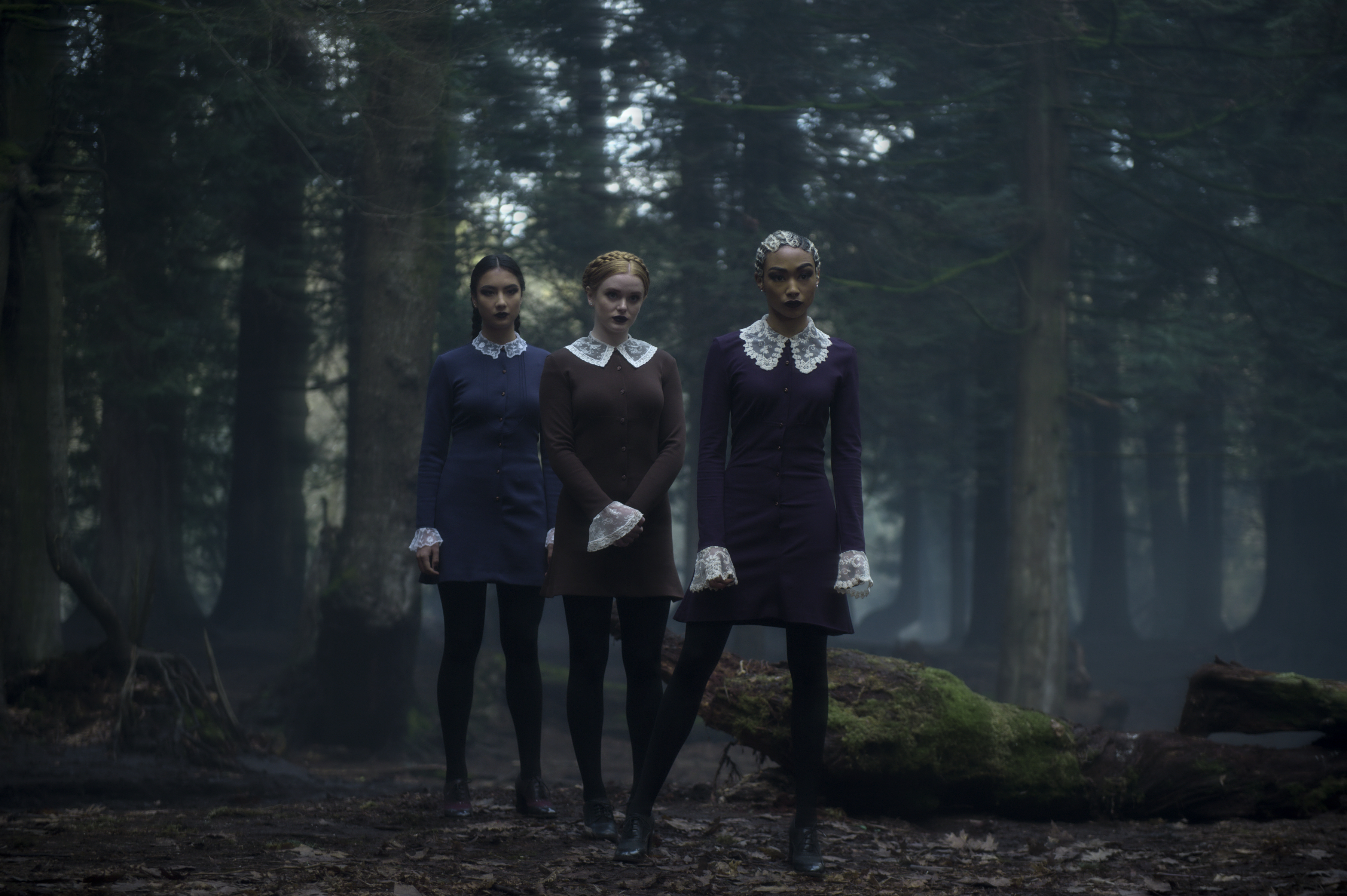 The Weird Sisters played by Tati Gabrielle, Adeline Rudolph and Abigail Cowen (Netflix)