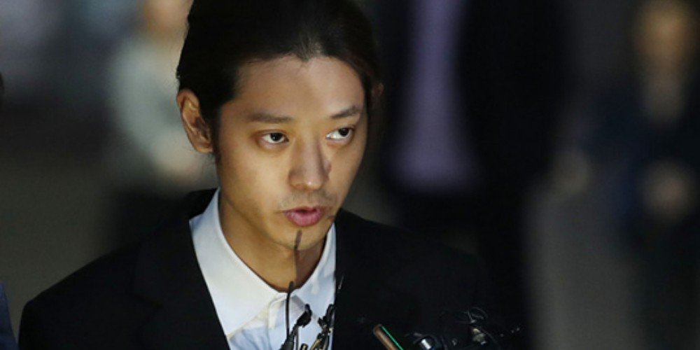 Singer Jang Jun-young was arrested on charges of distributing pornography. (Source: Twitter)
