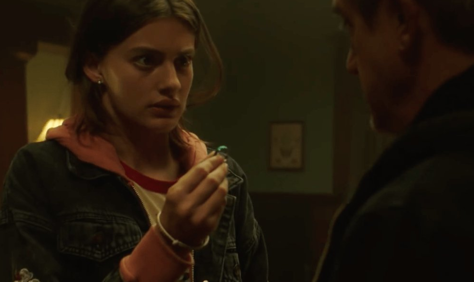 Diana Silvers as Kimberly from Hulu's Into the Dark episode 2: Flesh and Blood.