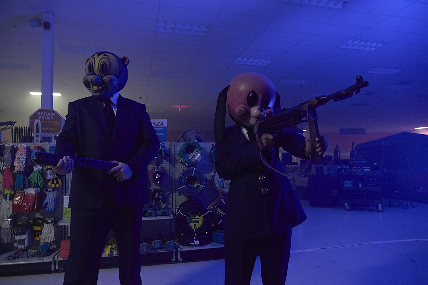 Hazel (Cameron Britton) and Cha-Cha (Mary J. Blige) in 'The Umbrella Academy' (2019)
Source: IMDB