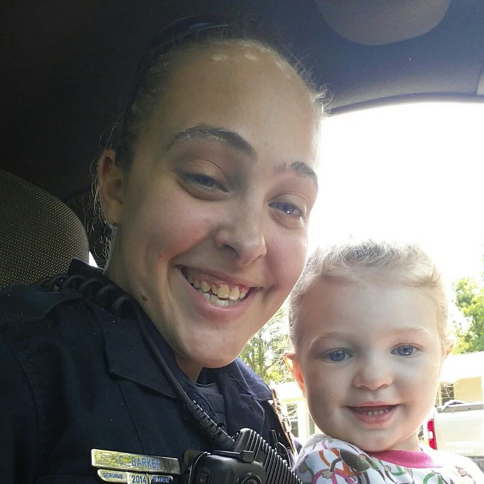 Barker left her daughter inside the car when it was 100F outside (Source: Facebook)