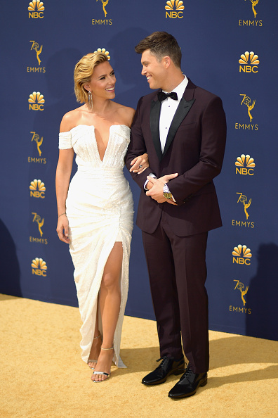 Scarlett Johansson (L) and Colin Jost attends the 70th Emmy Awards at Microsoft Theater on September 17, 2018 in Los Angeles, California. (Photo by Matt Winkelmeyer/Getty Images)