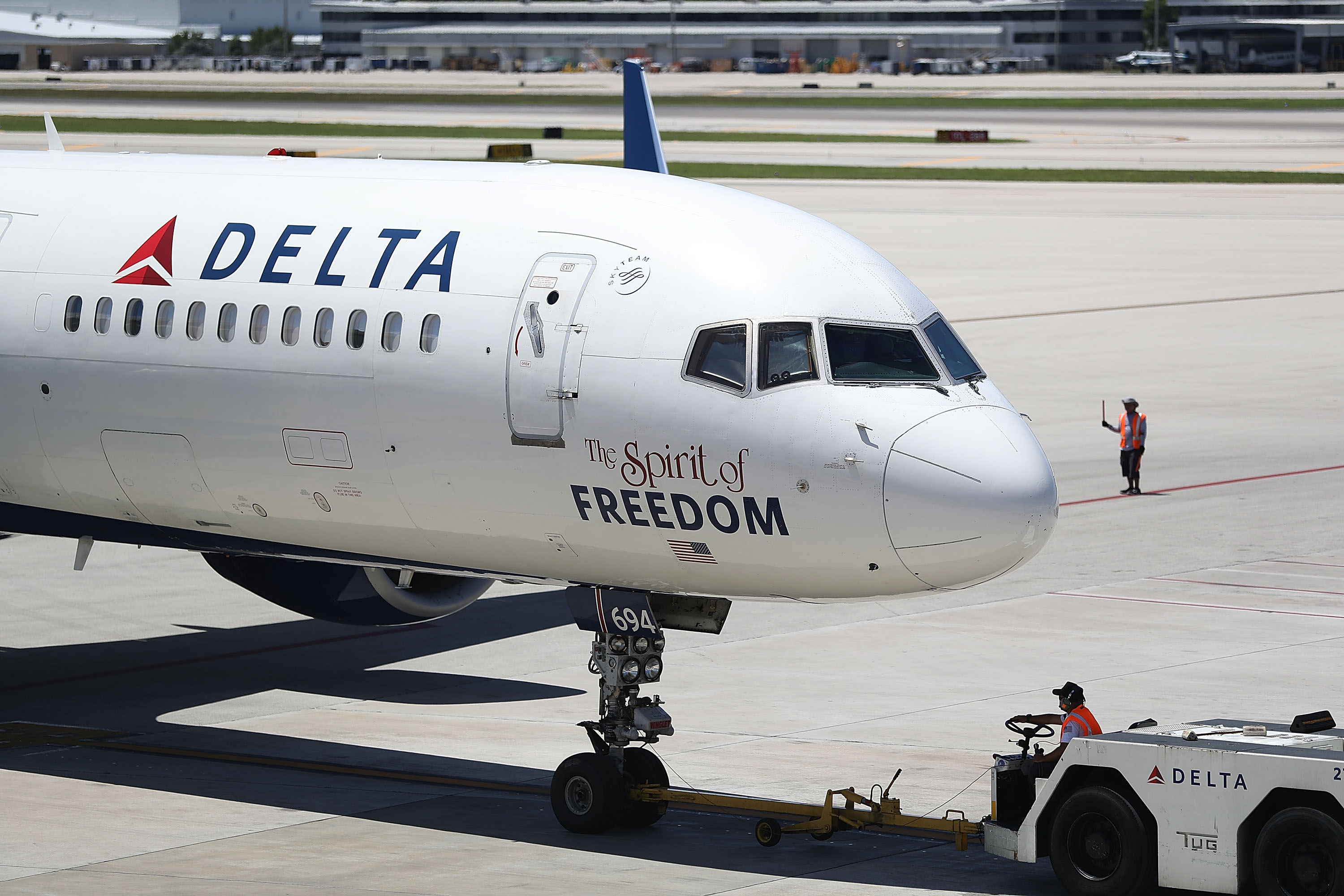 A Delta airlines plane is seen on the tarmac of the Fort Lauderdale-Hollywood International Airport on July 14, 2016 in Fort Lauderdale, Florida. (Credit: Getty Images)