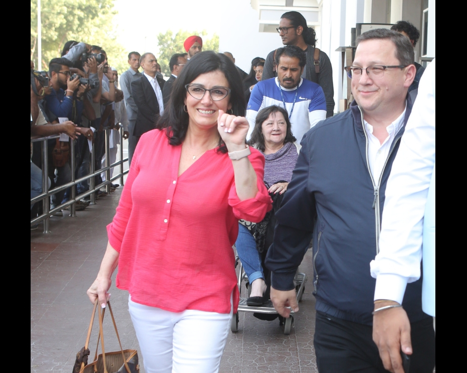 Mama and Papa Jonas were also smiling all the way to their car, which was kept ready to take them to the lavish hilltop venue. (Meaww Photo)