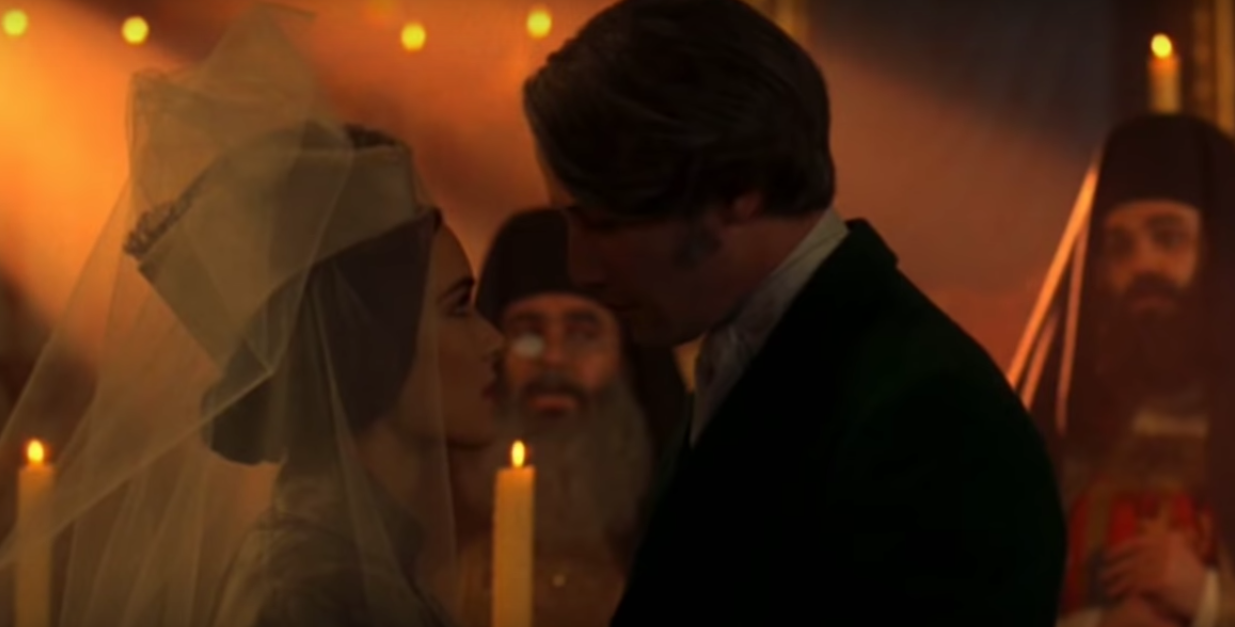 Ryder and Reeves probably were married while shooting for the scene. (YouTube)
