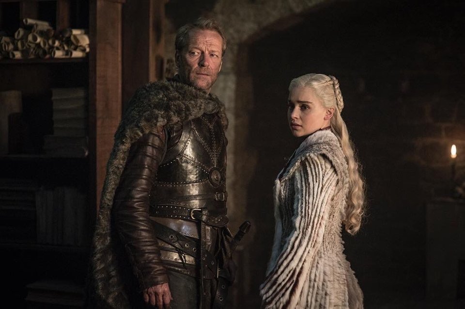 Khaleesi and Jorah perhaps heard a noise somewhere. (Reddit)