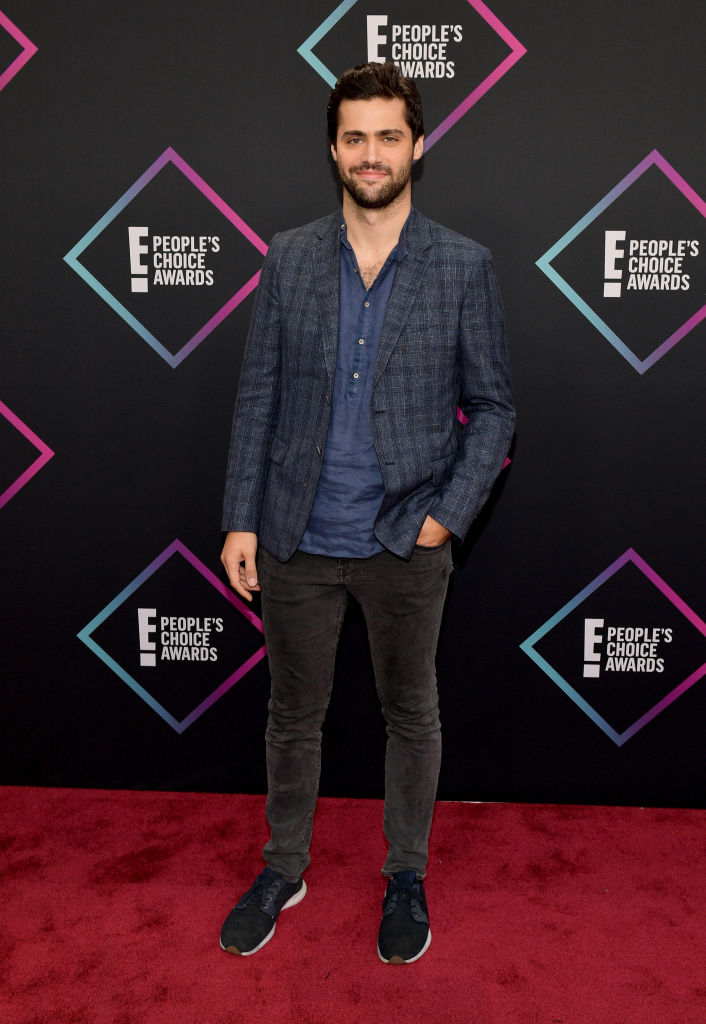 Matthew Daddario attends the People's Choice Awards 2018 at Barker Hangar on November 11, 2018 in Santa Monica, California. (Photo by Matt Winkelmeyer/Getty Images)