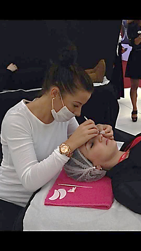 She had to sell her two successful salons, that she had built with the Prince’s Trust fund, and while lying in her hospital bed, Rebecca came up with the idea to launch a pioneering beauty tool brand, which she eventually named Navy Pro.
