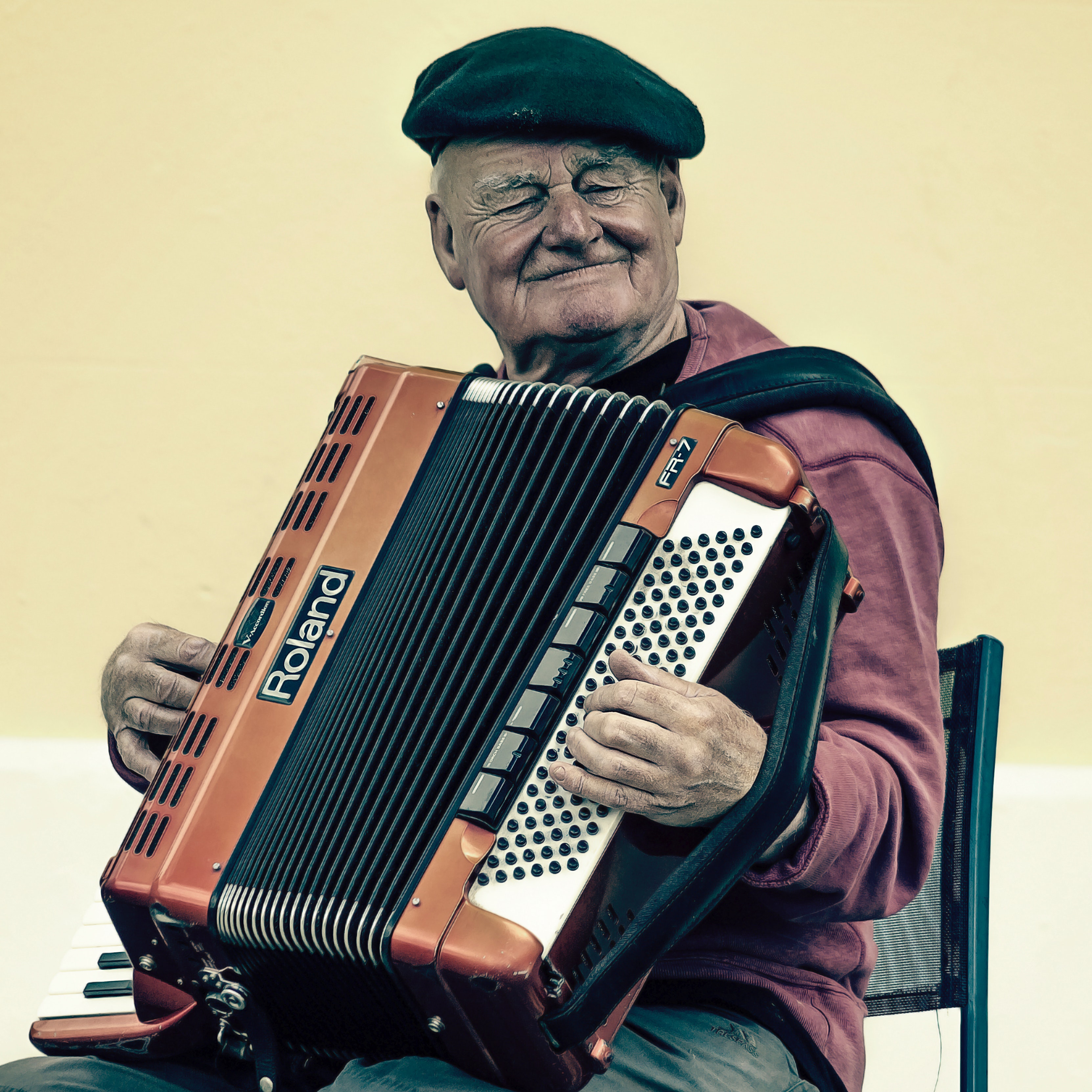 The study suggests engaging in an activity can help reduce the chances of having dementia (Pexels)