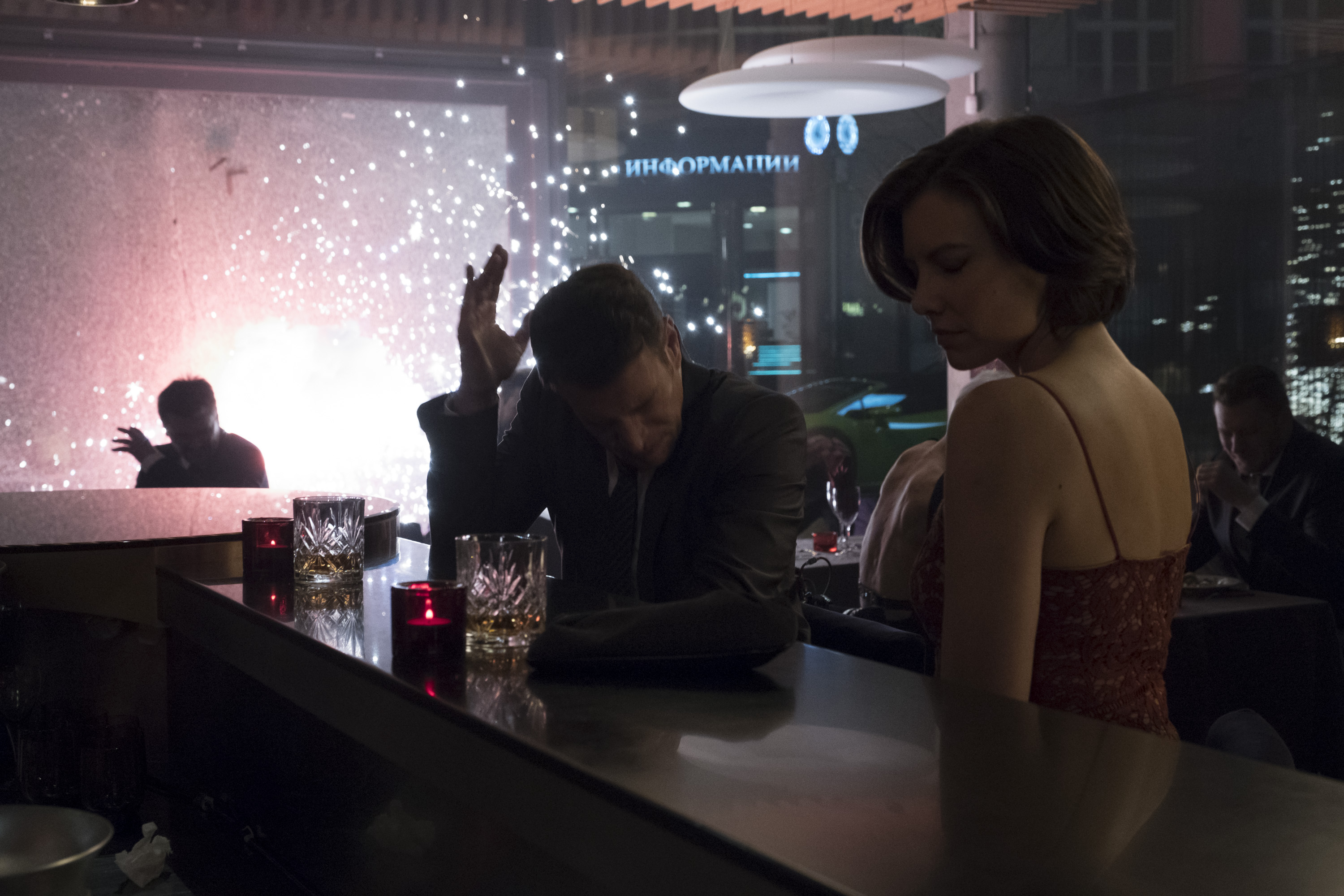 Whiskey Cavalier and Fiery Tribune share a drink together while he realizes that she's not who she says she is in 'Whiskey Cavalier'.
(Source: ABC)
