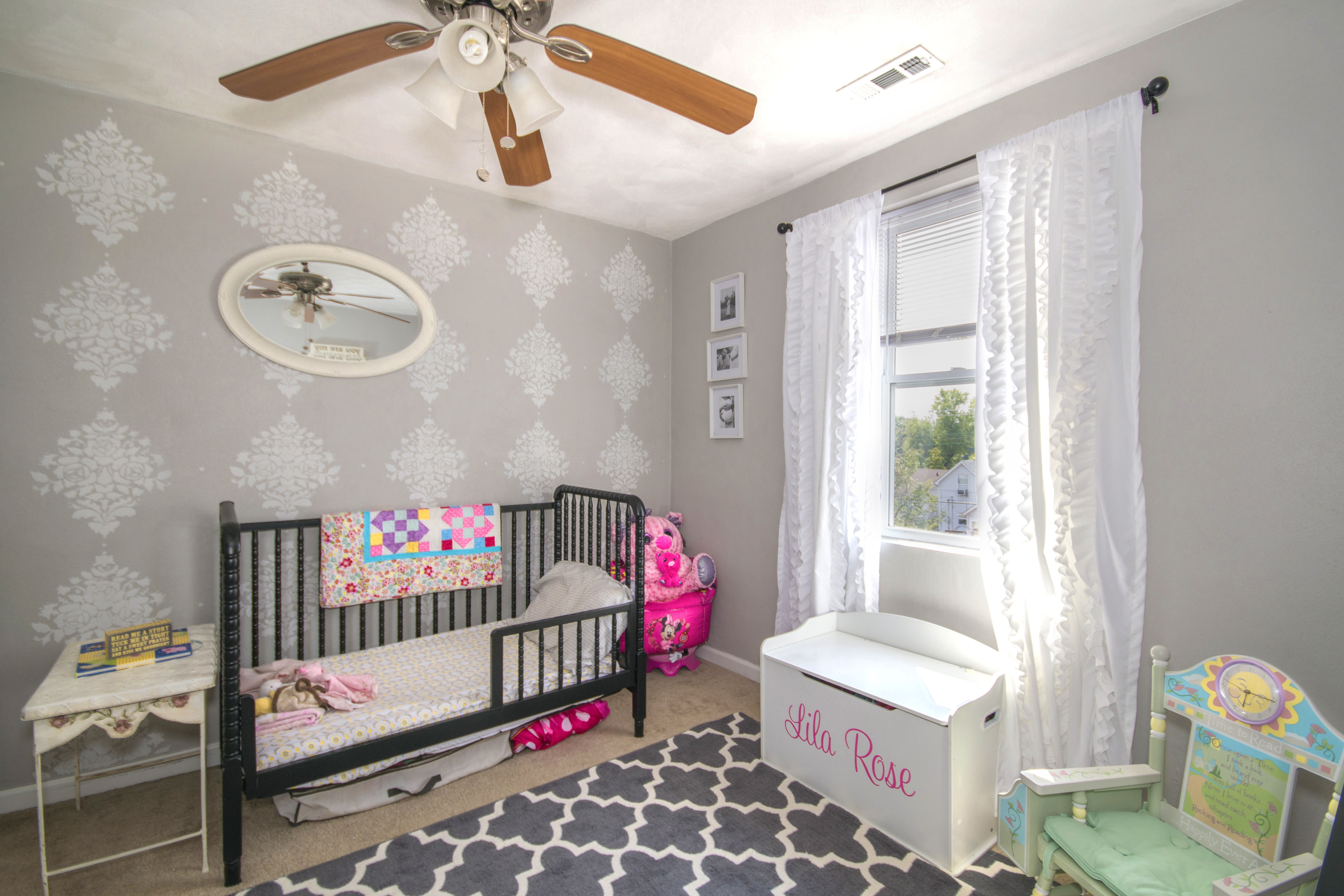 Paul suggests one must ask the pediatrician how can they make the environment suitable for the baby to sleep alone (Pexels)