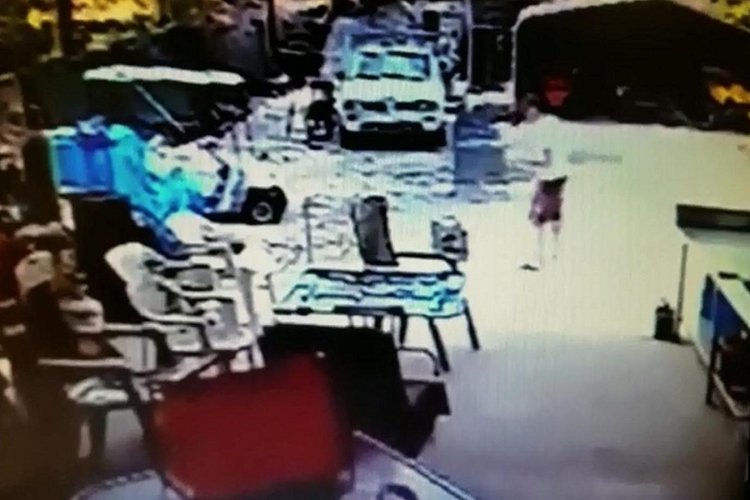 Hernandez was caught on video setting a caged animal on fire (Source: Screenshot/YouTube)