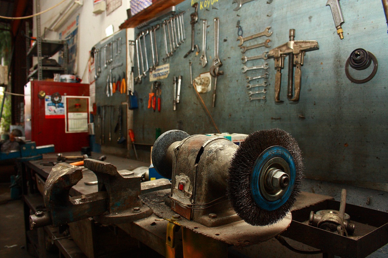 McKinley told reporters that the poisoning happened "very, very quickly" although it is unclear how long the trio was in the closed garage. (Pixabay)