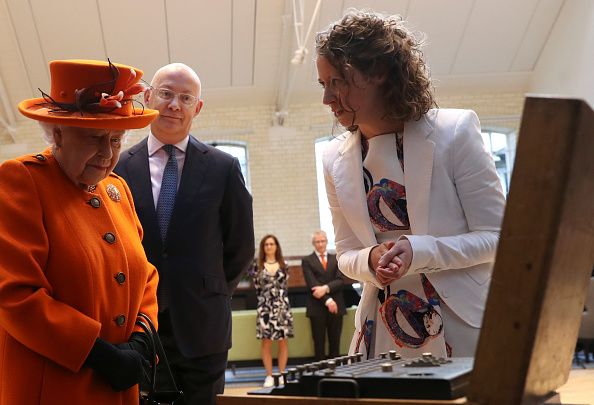 Queen Elizabeth II looks at an Enigma machine at the Smith Centre, as Science Museum (Source: Getty Images)