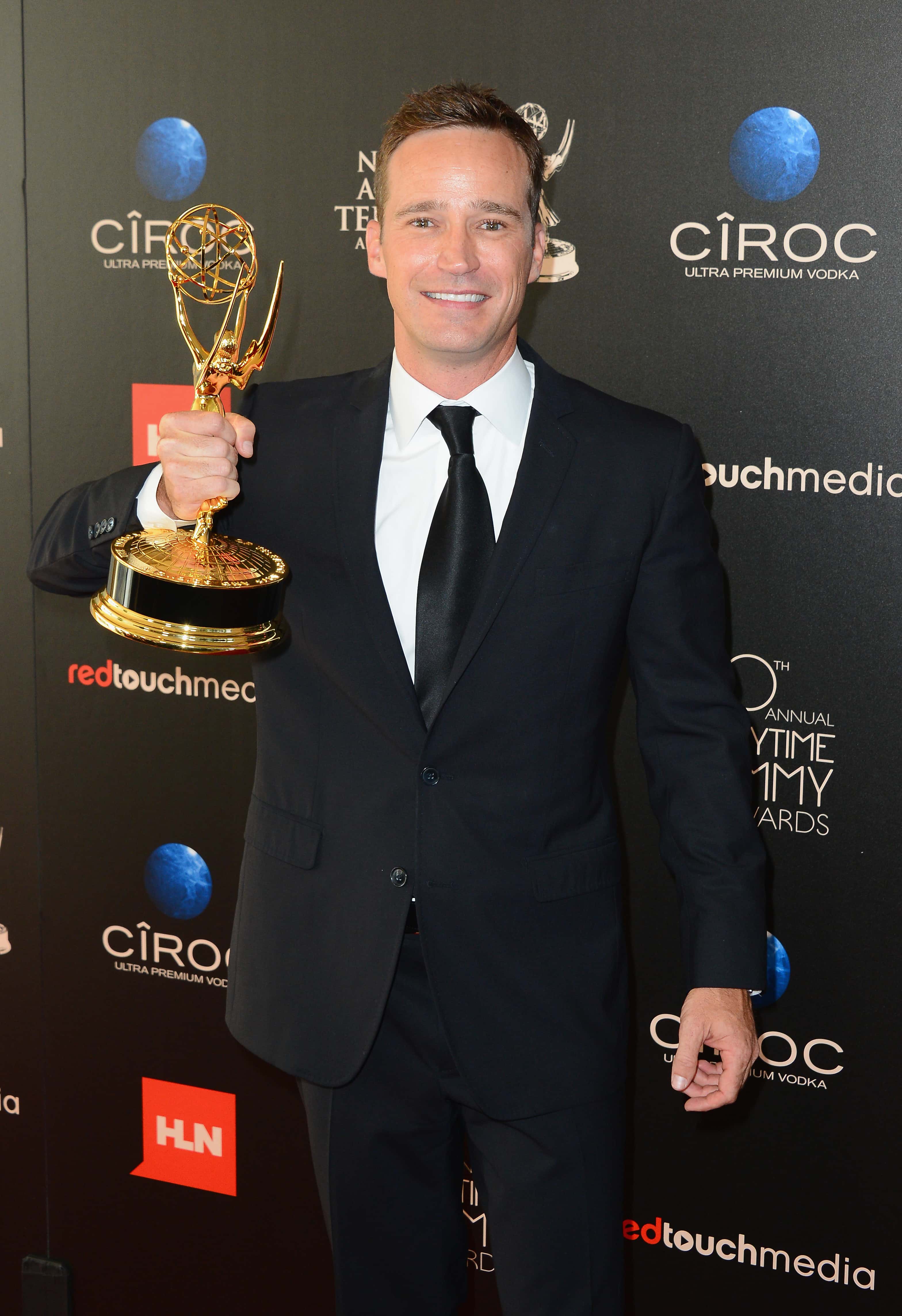 Who Is Mike Richards Wife Jeopardy Host Frontrunner Was Sued For Sexual Harassment Meaww