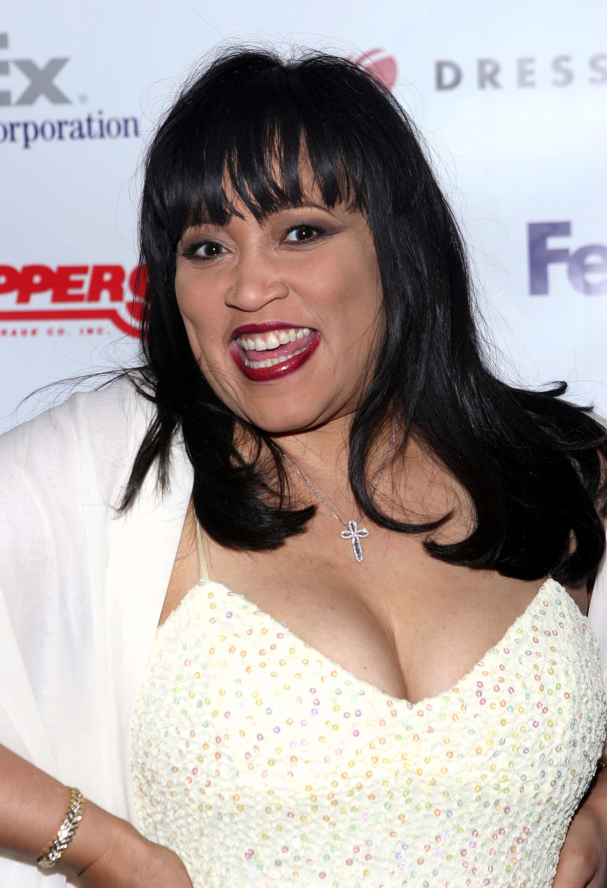 Mommy S Deadly Con Artist Full Cast List Meet Dey Young Eric Roberts Jackee Harry And Rest Of The Stars From Lifetime Thriller Meaww