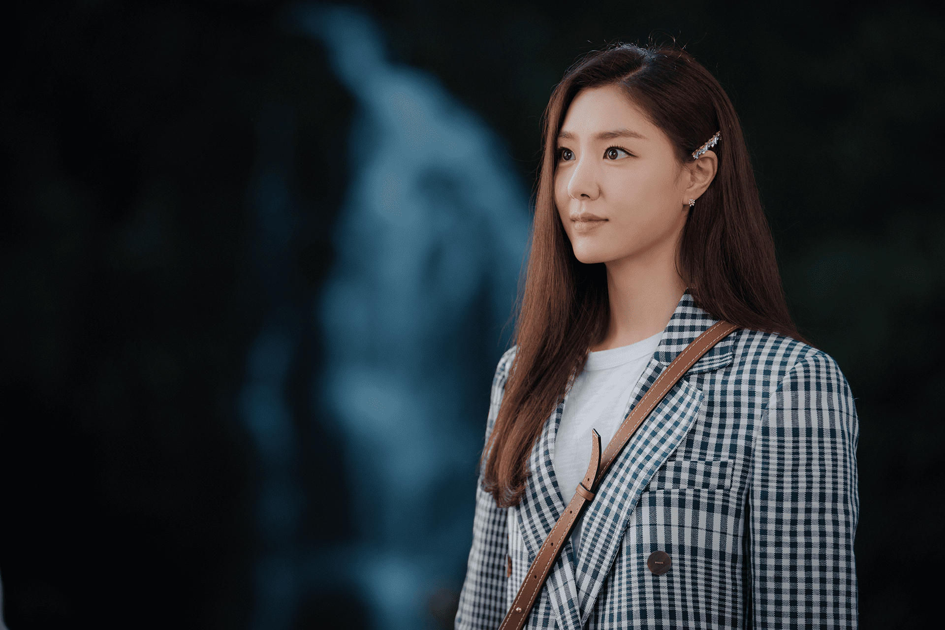 'Crash Landing on You' week 2 Seri, Jeonghyeok share a kiss but his