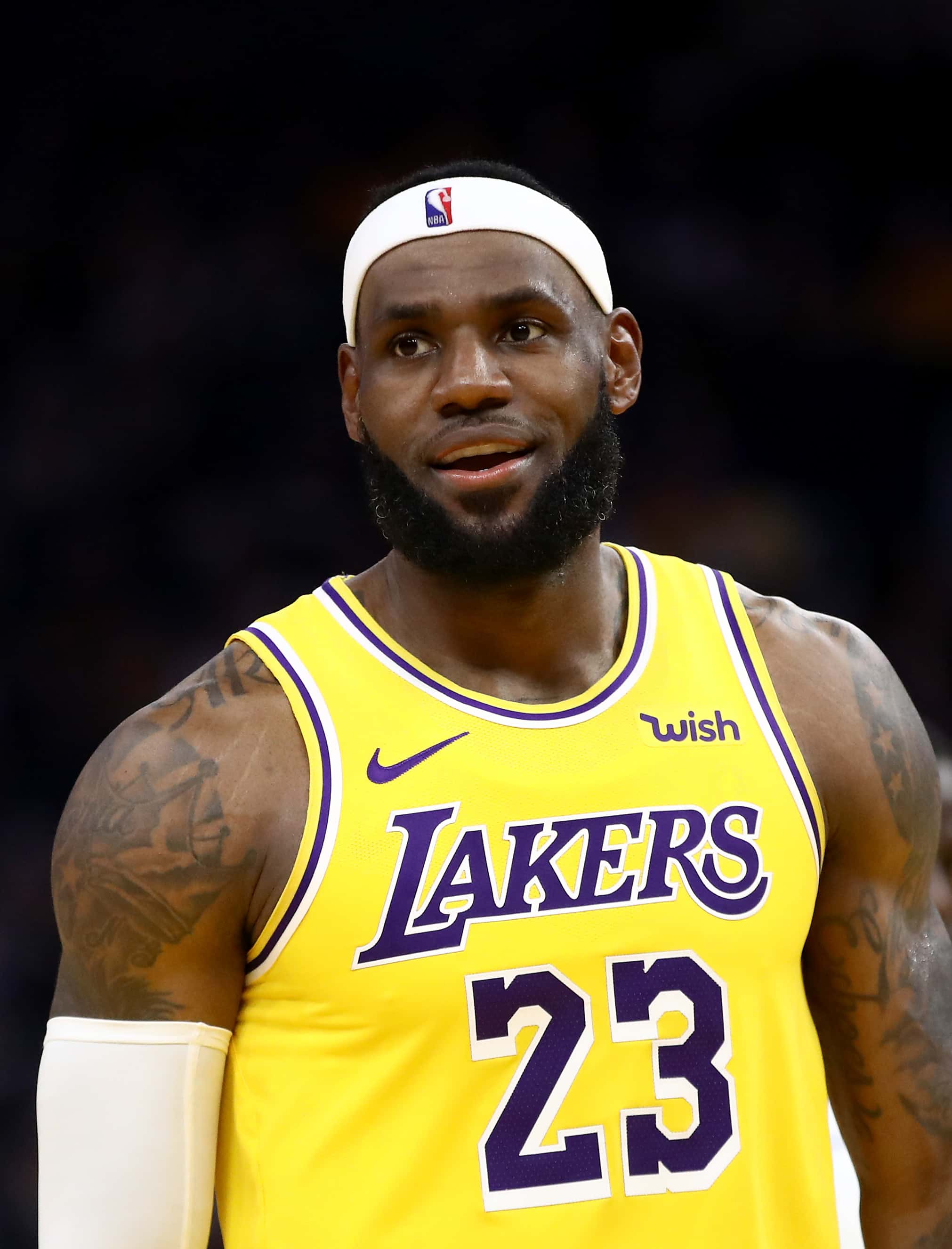 Top 10 hottest NBA players LeBron James to Kevin Love, here are the hunks you can't take your