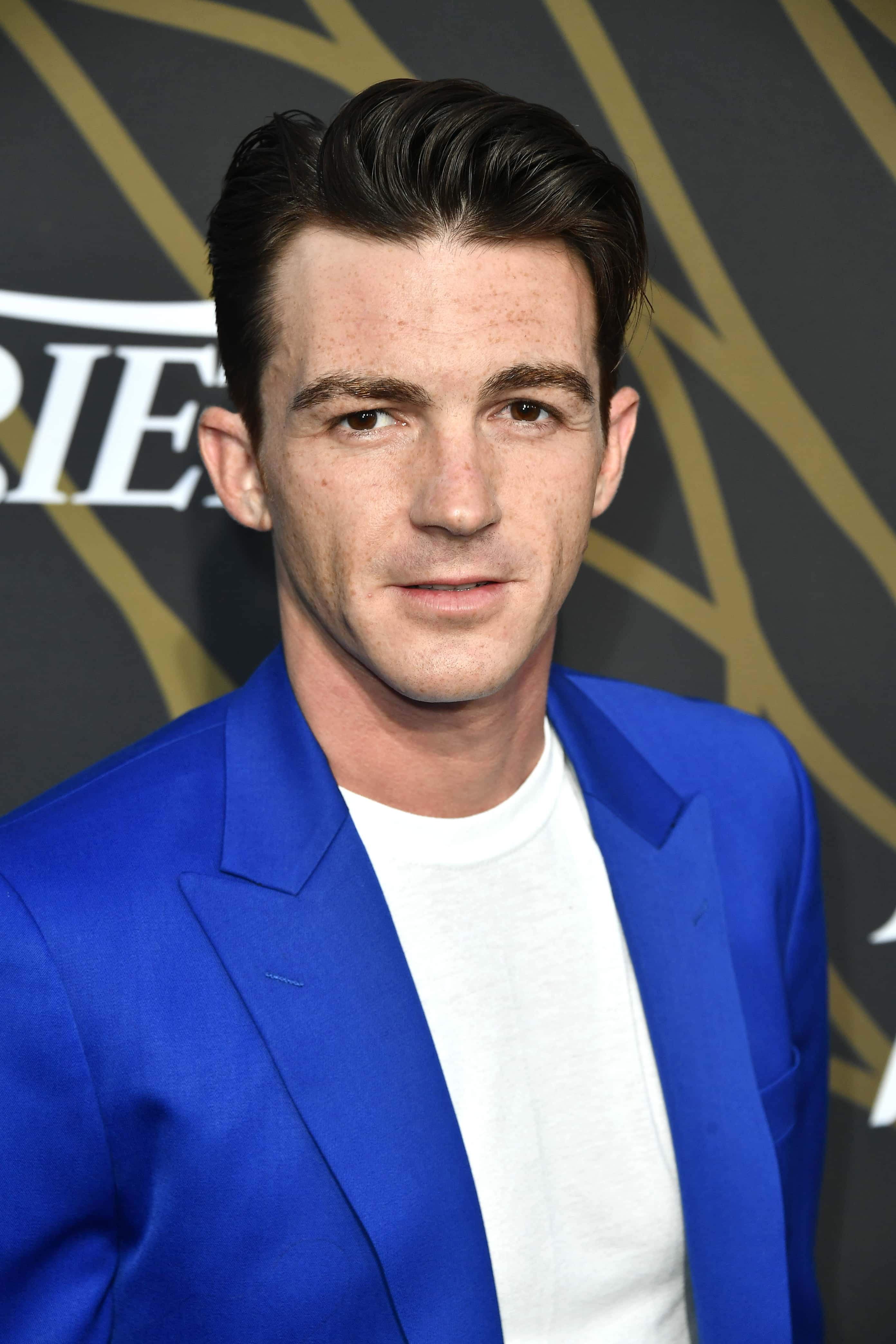 Drake Bell S Crimes Drake Josh Star 34 Arrested For Inappropriate Chats With 15 Year Old Girl Meaww